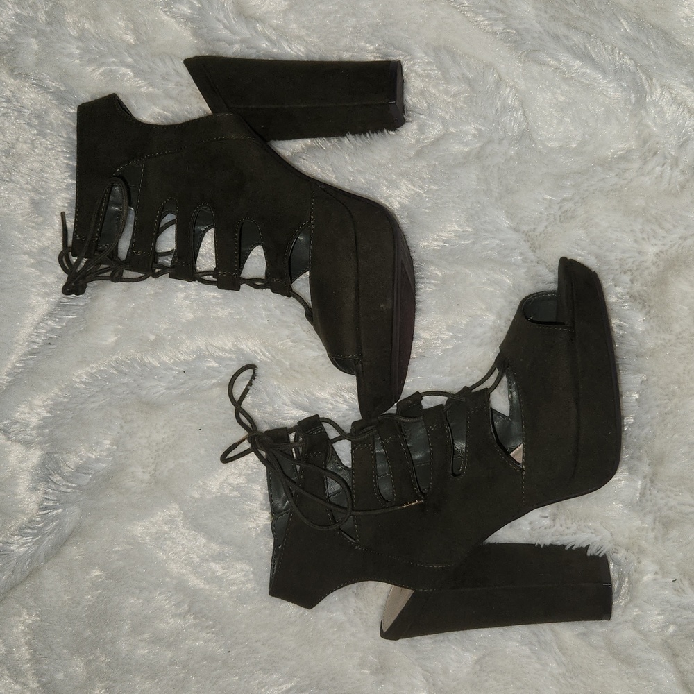 BAR III army green block heels lace up